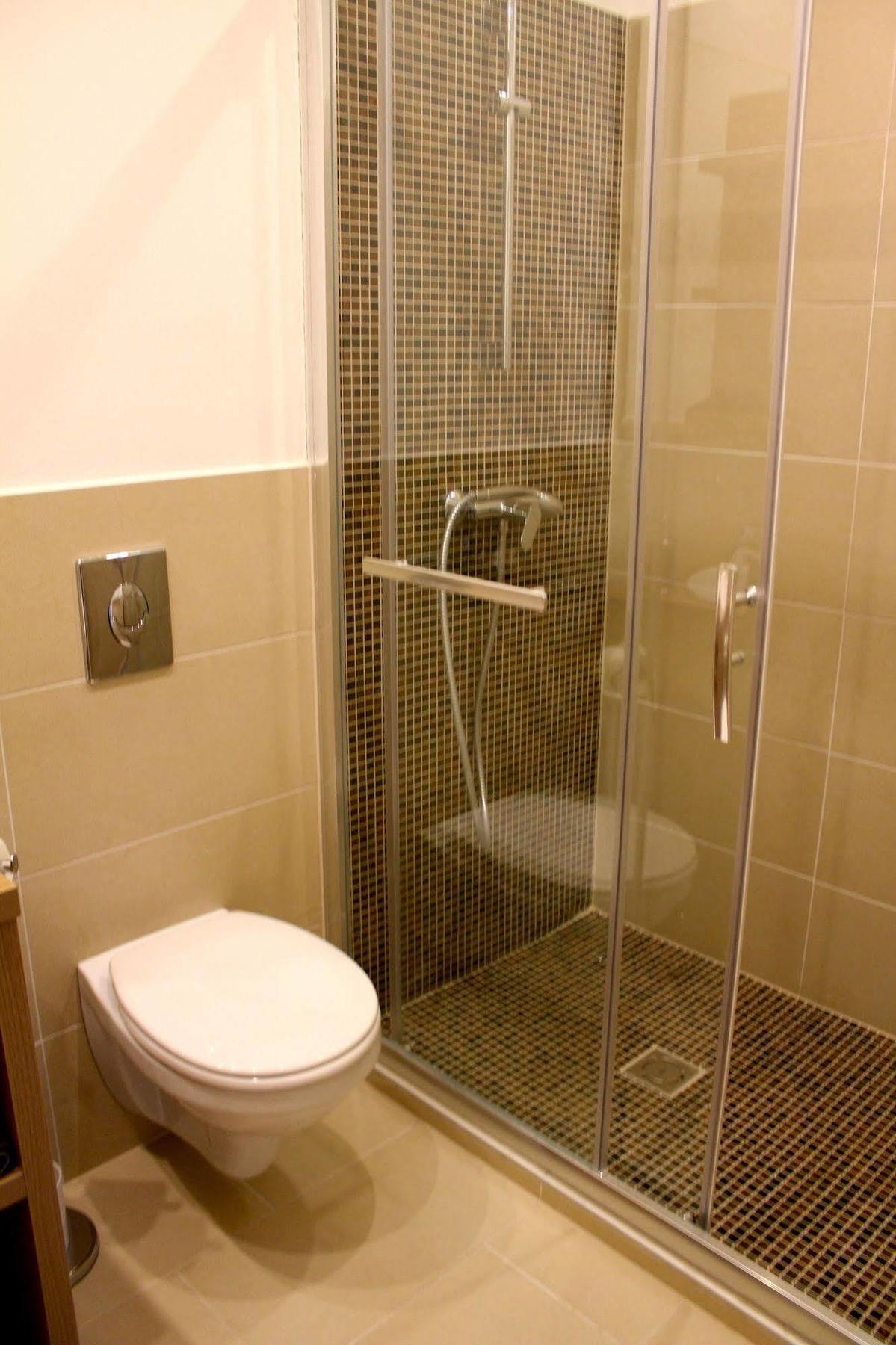 Zafir Apartman Sarvar Exterior photo
